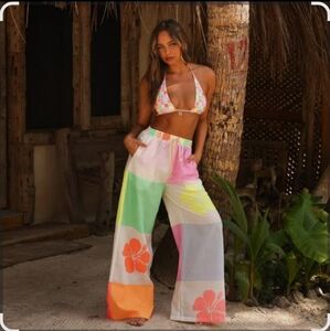 Kulani Kinis Relaxed Drawstring Hibiscus Rainbow Pants Medium